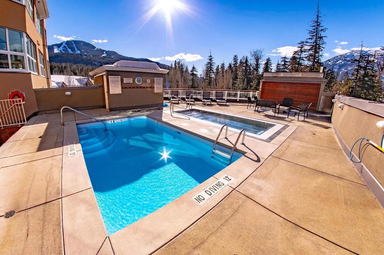 Le Chamois 504 - Upper Village Whistler 0*,